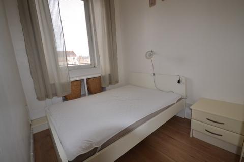 1 bedroom flat to rent, Stewart Terrace, Gorgie, Edinburgh, EH11