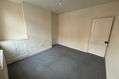 2 bedroom end of terrace house to rent, Stamford Street, Grantham NG31