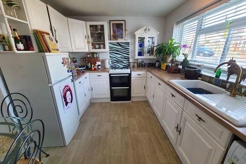 2 bedroom semi-detached house for sale, Waterhouse Way, Regents Park, SO15