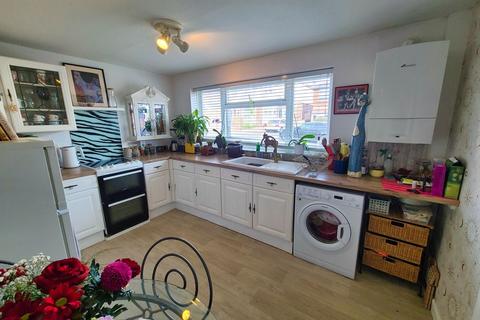 2 bedroom semi-detached house for sale, Waterhouse Way, Regents Park, SO15