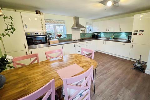 4 bedroom detached house for sale, Whinberry Drive, Bowbrook, Shrewsbury
