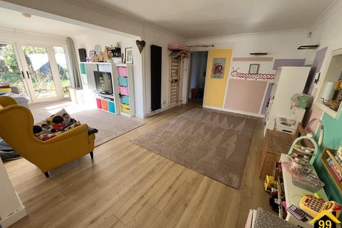 Fairmead Way, Peterborough, Cambridgeshire, PE3