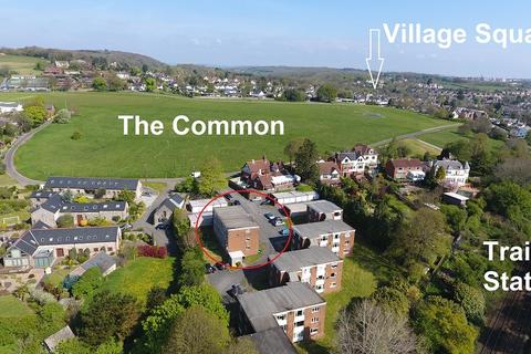 2 bedroom flat for sale, 4 The Gables The Southra, Dinas Powys, The Vale Of Glamorgan. CF64 4DN