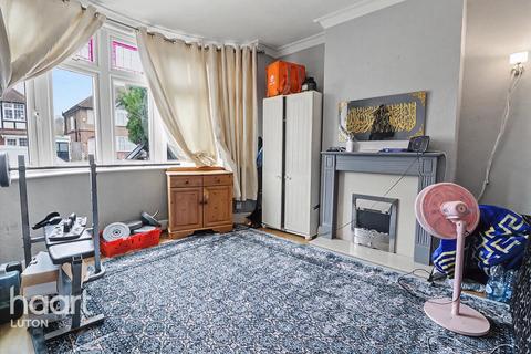 Cutenhoe Road, Luton