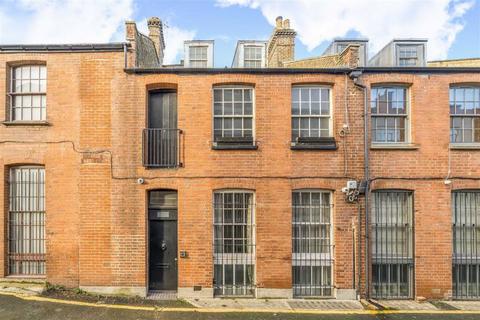 undefined, Gibraltar Walk, London E2