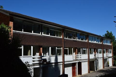 undefined, Ballfield Road, Godalming GU7
