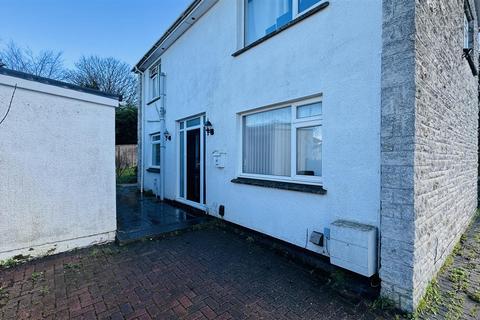 3 bedroom semi-detached house to rent, Luckington Road, Bristol
