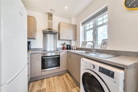 undefined, Gilbert Close, Padworth, Reading