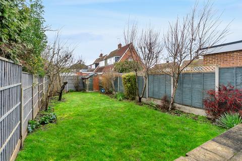 2 bedroom semi-detached house for sale, The Glade, Staines-upon-thames, TW18