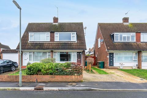 undefined, The Glade, Staines-upon-thames, TW18