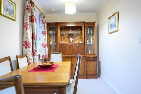 undefined, Manor Road North, Esher KT10