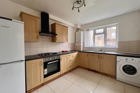 3 bedroom terraced house to rent, Norfolk Road, East Ham, E6