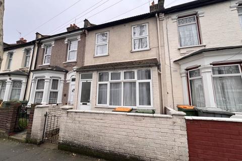 3 bedroom terraced house to rent, Norfolk Road, East Ham, E6