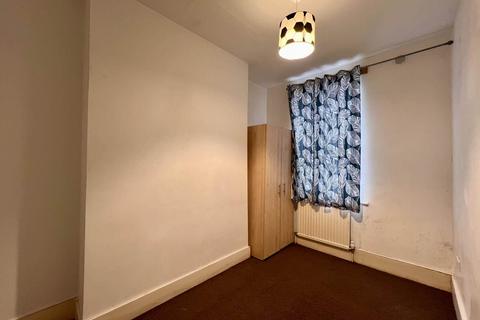3 bedroom terraced house to rent, Norfolk Road, East Ham, E6
