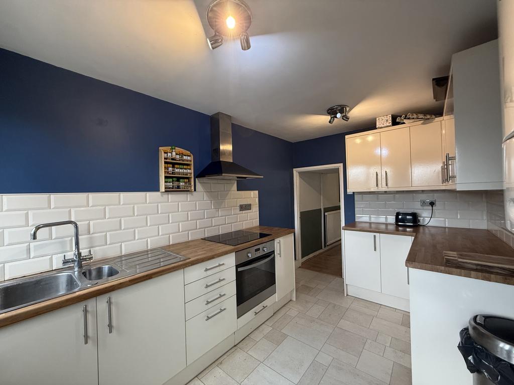 Kitchen 2