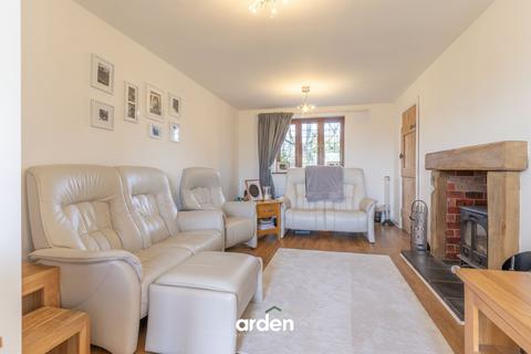 3 bedroom semi-detached house for sale, Fockbury Road, Dodford, B61
