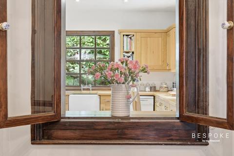 undefined, Paradise Road, Writtle, CM1