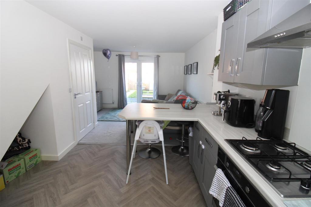 Lounge and Fitted Kitchen