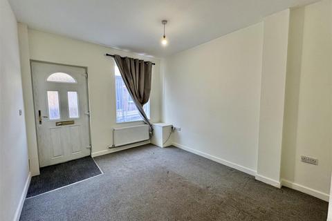 1 bedroom terraced house for sale, New Street, Mapplewell, Barnsley