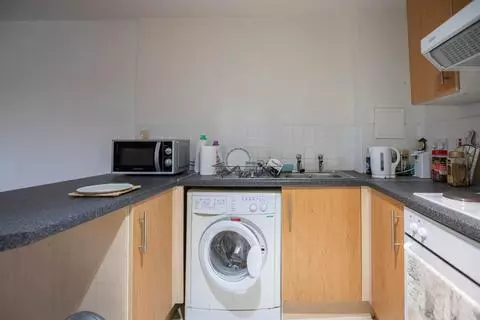 1 bedroom flat for sale - Photo 19