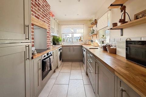 3 bedroom terraced house for sale, South Undercliff, Rye TN31