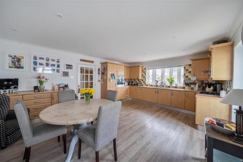 undefined, Cheavestone Lea, Blackawton, Totnes