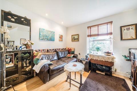 1 bedroom flat for sale, Bloemfontein Road, London W12