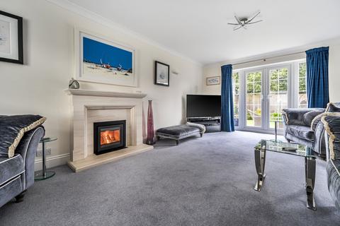 4 bedroom property for sale, The Drive, Craigweil, PO21