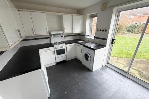 2 bedroom end of terrace house to rent, Bromyard Close, Bootle, L20
