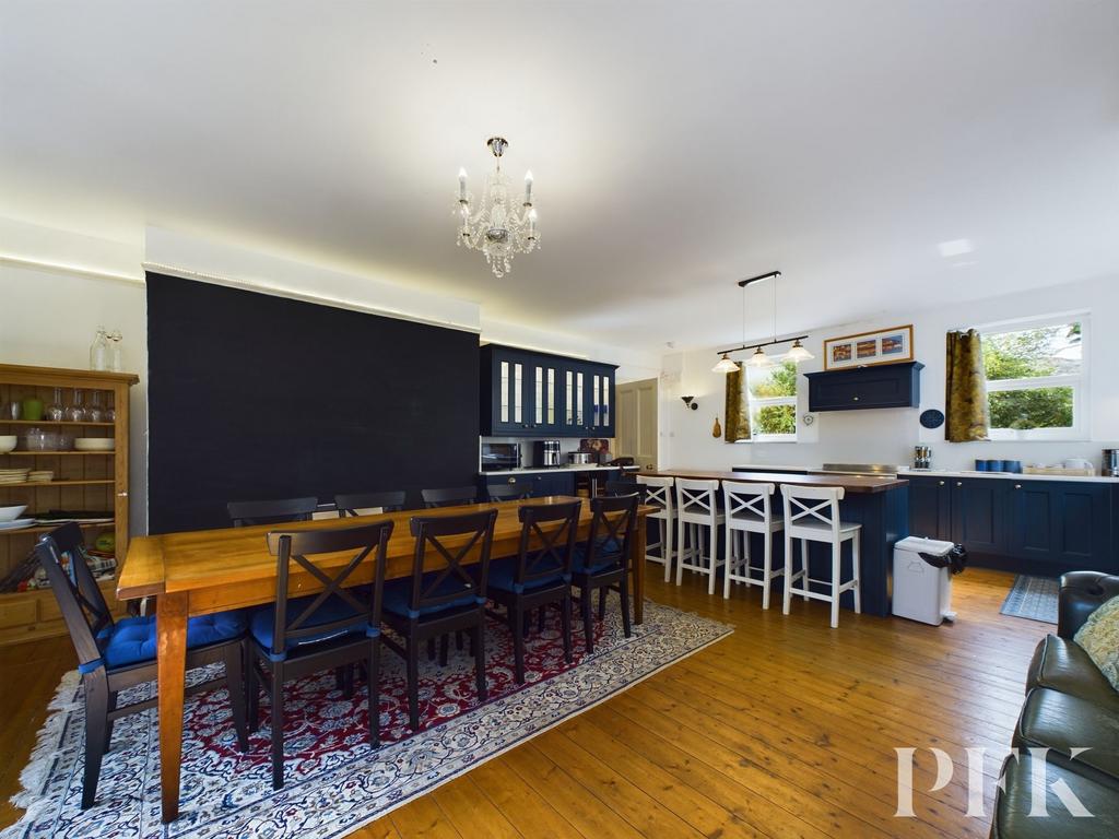 Kitchen/Family Room