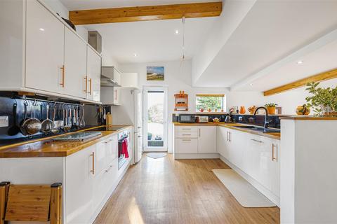 2 bedroom detached bungalow for sale, Barons Close, Seaford