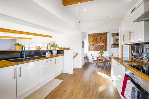 2 bedroom detached bungalow for sale, Barons Close, Seaford