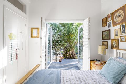 2 bedroom detached bungalow for sale, Barons Close, Seaford