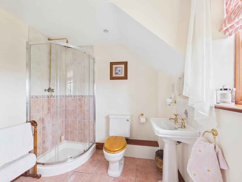 Family Shower Room