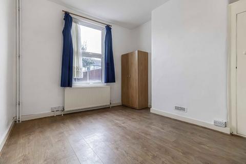 undefined, Paisley Road, London N22