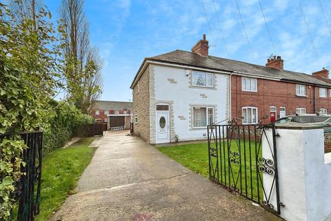 3 bedroom end of terrace house for sale, Newstead Grove, Pontefract WF9