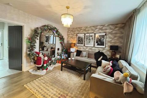 3 bedroom end of terrace house for sale, Newstead Grove, Pontefract WF9