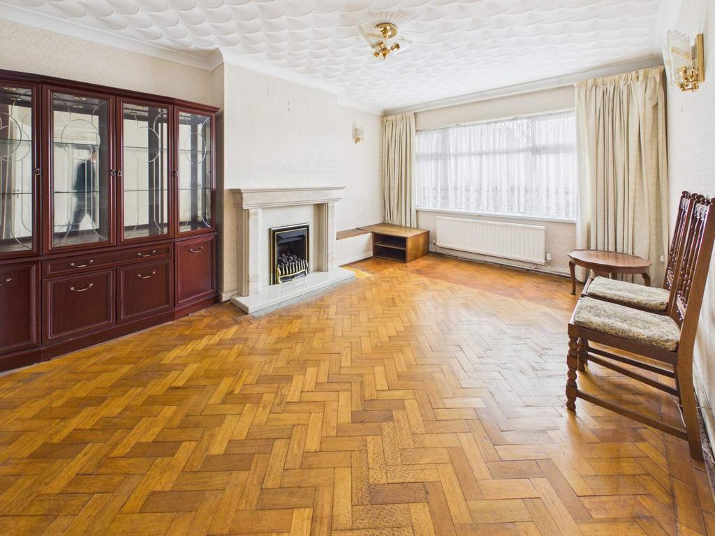 House in Cardiff, Rhiwbina - View 2