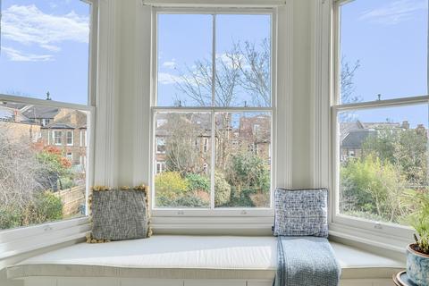 1 bedroom flat for sale, Beckwith Road, Herne Hill, London, SE24