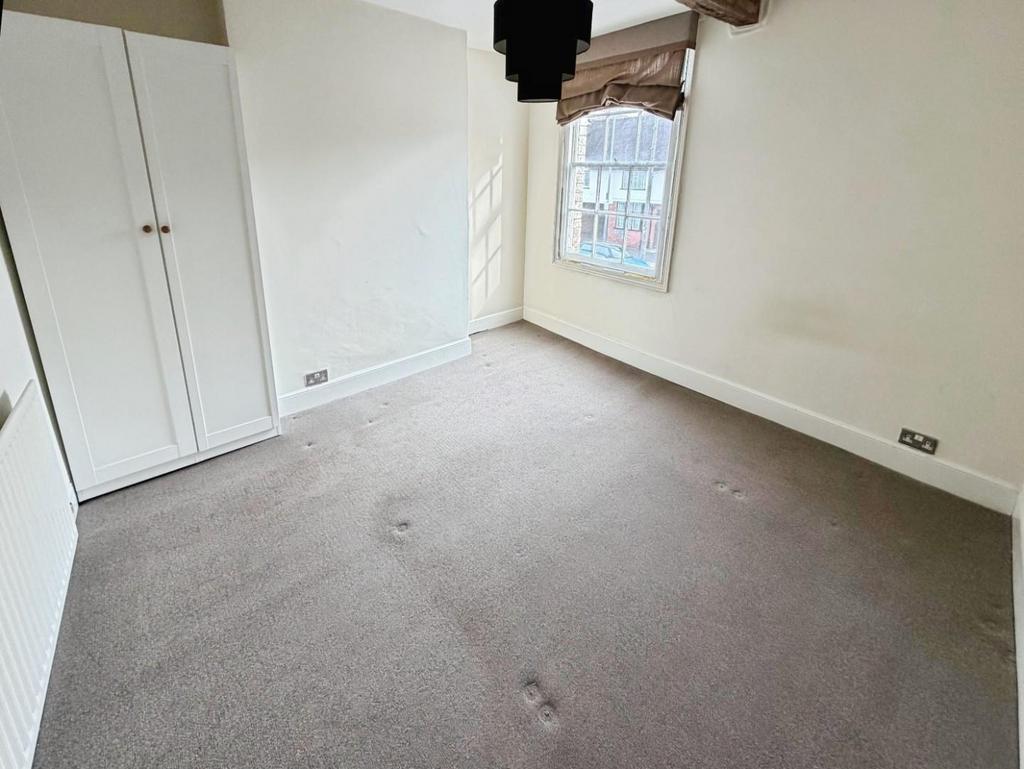 Bedroom One.jpg