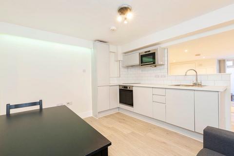 Studio to rent, Mill Lane, London NW6