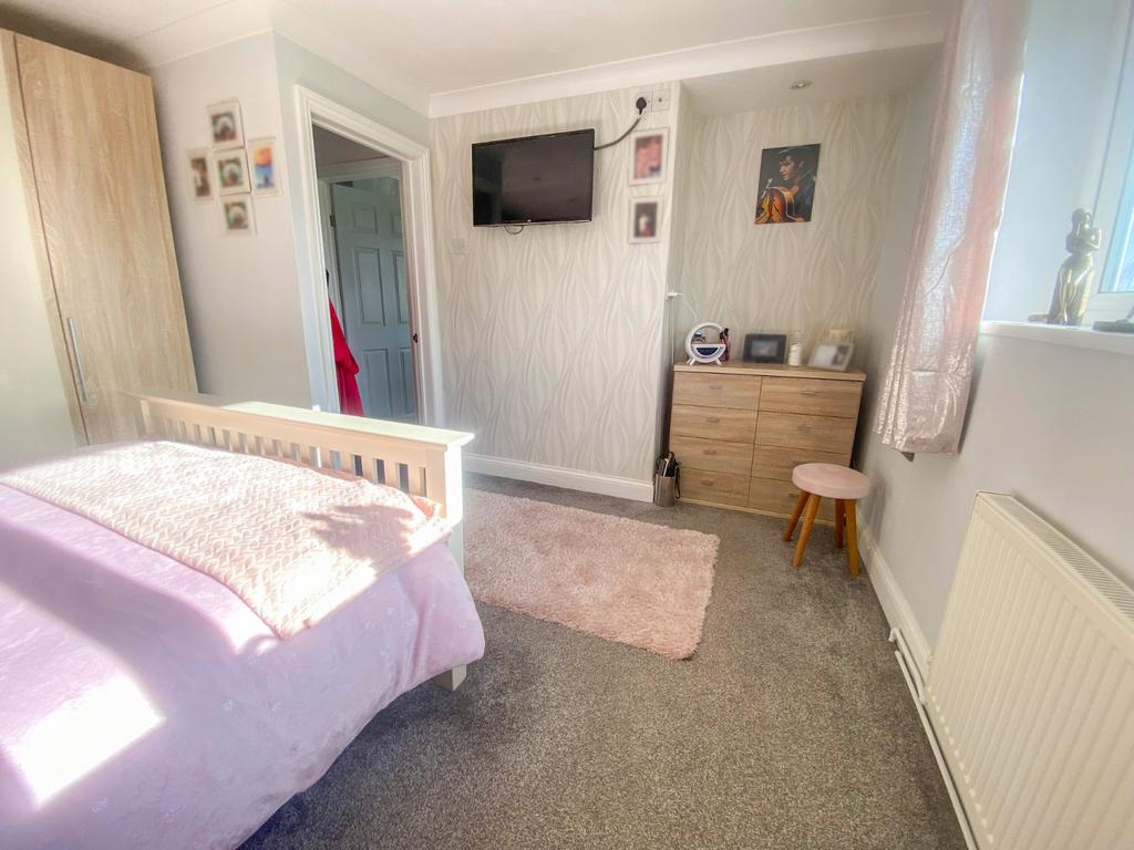 Bed 1
