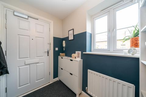 2 bedroom apartment for sale, Siskin Drive, Hemel Hempstead, Hertfordshire, HP3 0FT