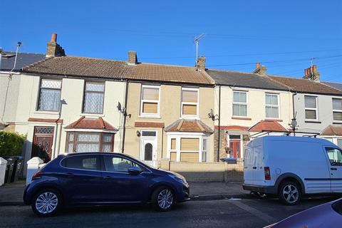 2 bedroom terraced house to rent, Nash Court Gardens, Margate