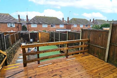 2 bedroom terraced house to rent, Nash Court Gardens, Margate