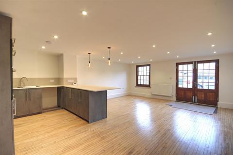 4 bedroom semi-detached house to rent, Wood End, Bluntisham