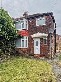 3 bedroom semi-detached house to rent, Eastleigh Road, Prestwich M25