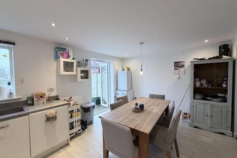 6 bedroom house to rent, Slade Baker Way, Bristol