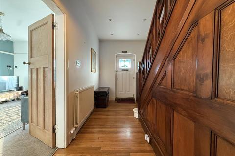 4 bedroom semi-detached house for sale, Manor Lane, Halesowen