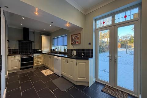 4 bedroom semi-detached house for sale, Manor Lane, Halesowen